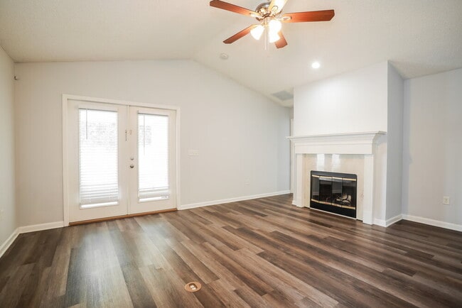 Photo - 8030 Welbeck Ln