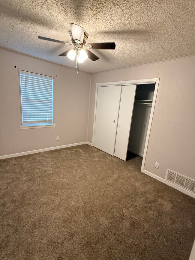 Photo - 5202 Hilltop Dr