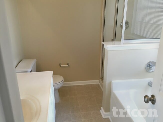 Photo - 6648 Hampton Way Dr