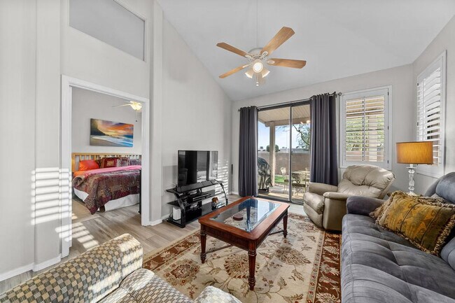 Photo - 3422 E University Dr Unidad ID1385955P