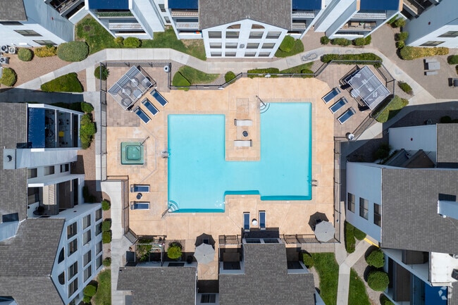 Swimming Pool at Alvarado Apartments