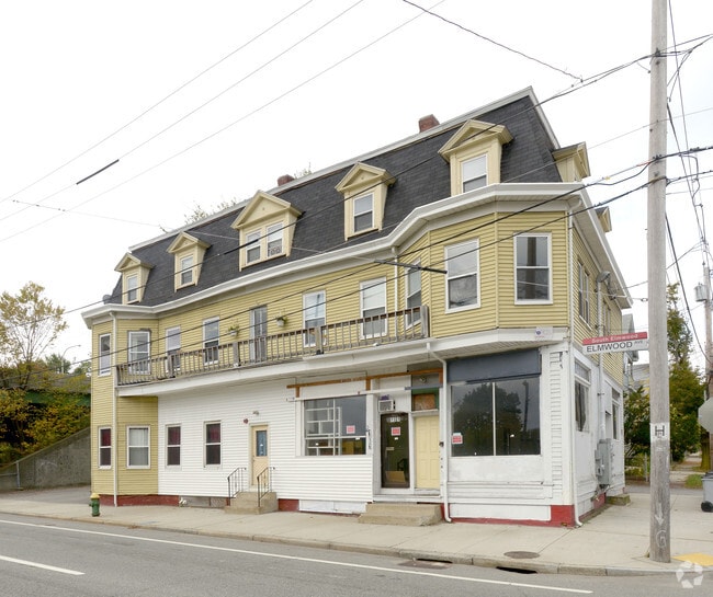 11011103 Elmwood Ave Apartments For Rent in Providence, RI