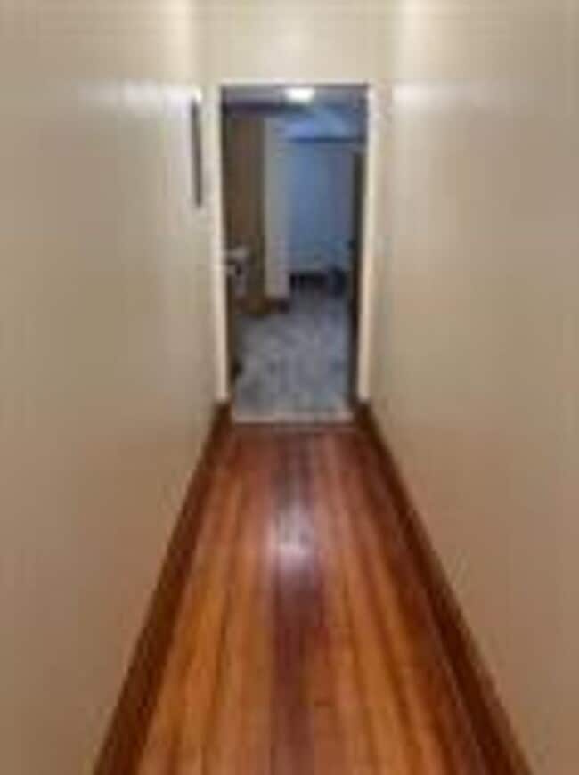 Photo - 209 Roxbury St Unit 2