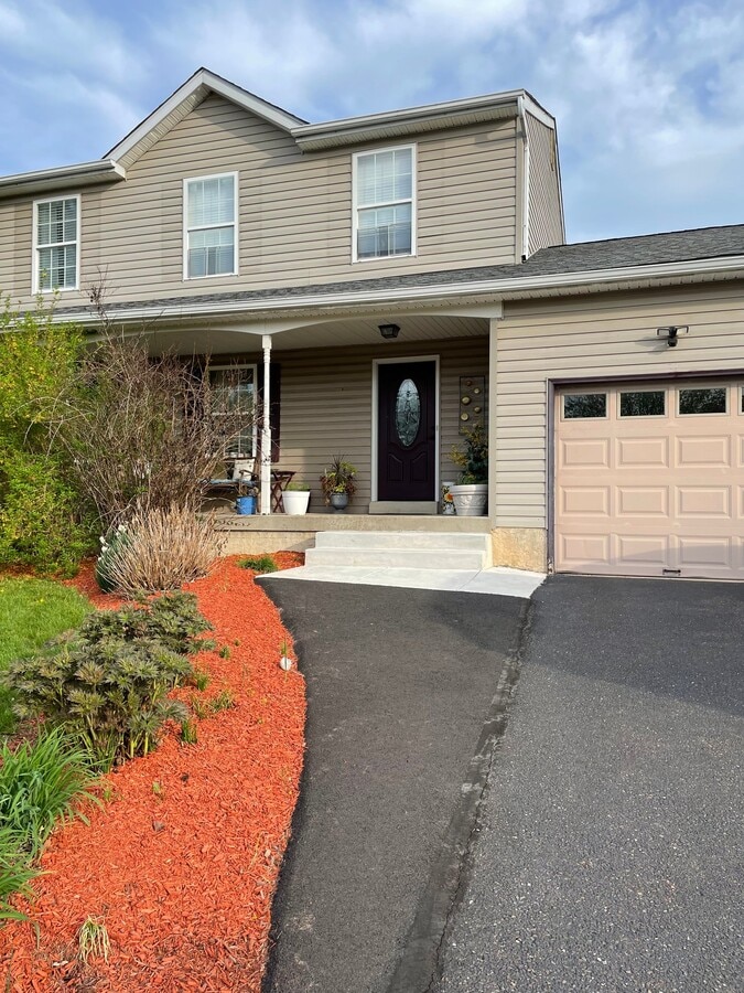 Photo - 44 Lynwood Dr