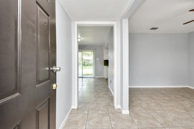 Photo - 3806 Charriton Dr