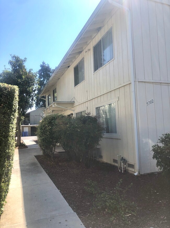 Photo - 5702 Tucson Dr Unit 4