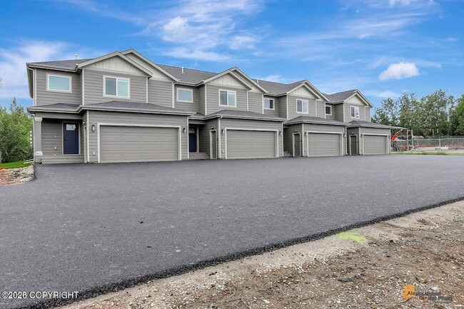 Building Photo - 960 S Enterprise Dr Unit 2