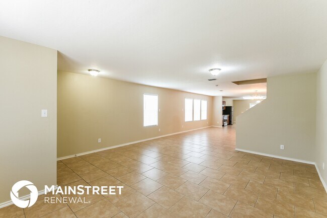 Photo - 714 Absolon Farm