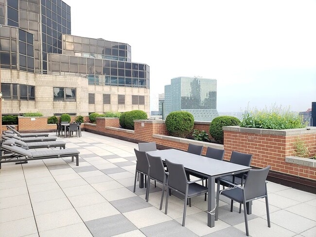 Photo - 236 E 47th St Unit 26 D