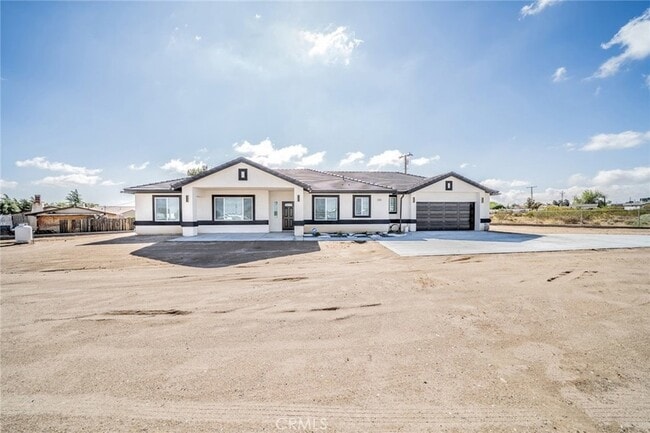 Building Photo - 11515 Mariposa Rd