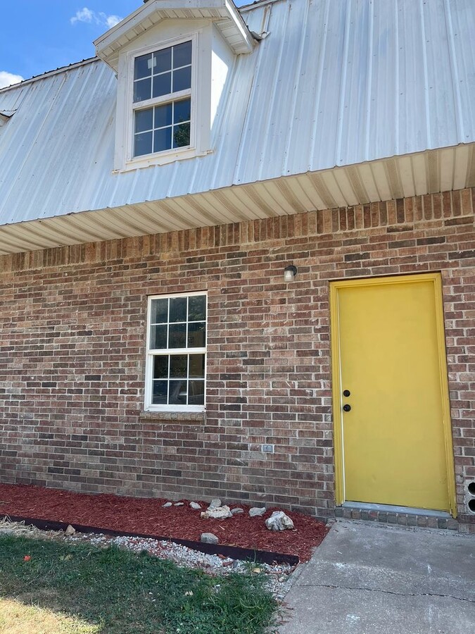 Pierce City Townhouse - Pierce City Townhouse Unit WTH - 12