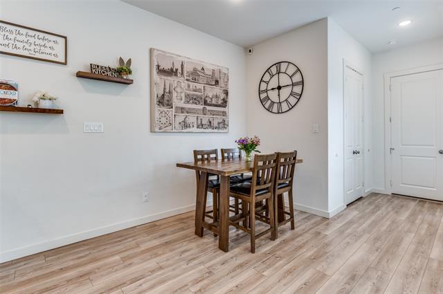 Photo - 4539 English Maple Dr