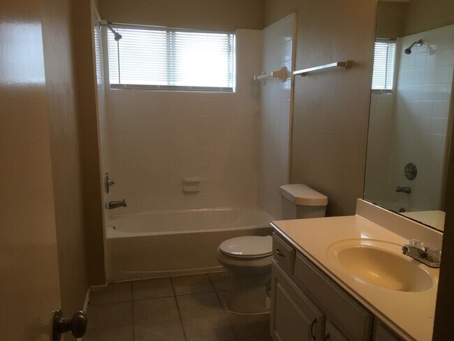 Photo - 8402 Storm Creek Dr