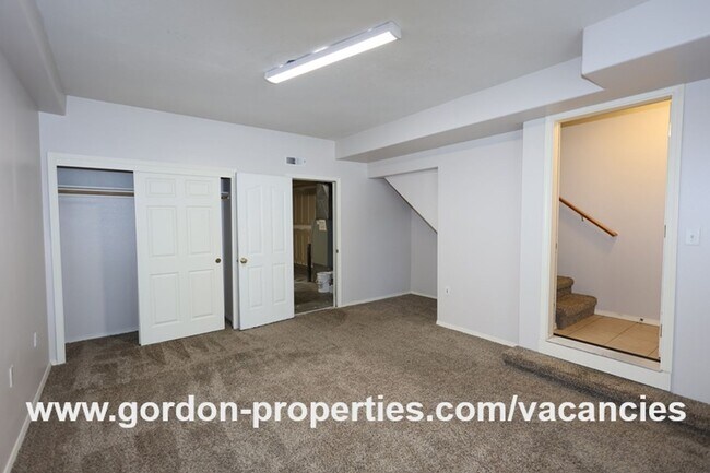 Photo - NE Halsey St - 2 bedroom townhouse with de...