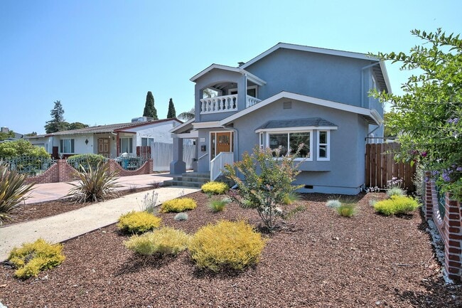 Photo - 546 Hamilton Ave