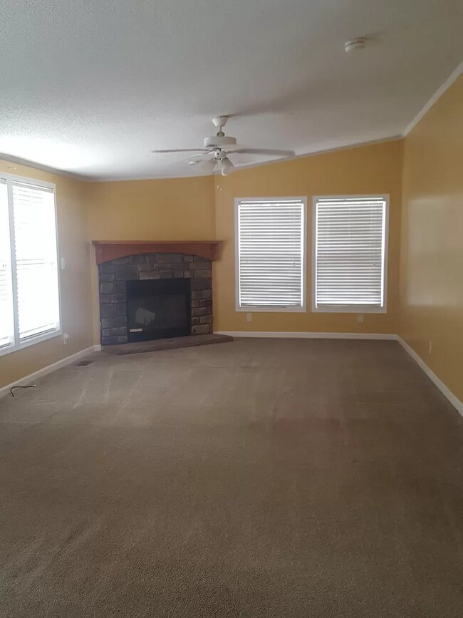 Photo - 10563 Chalk Level Rd