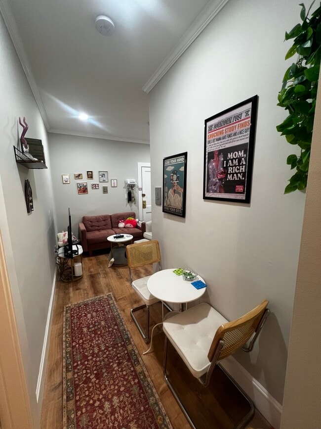 Building Photo - 1197 Commonwealth Ave Unit 14