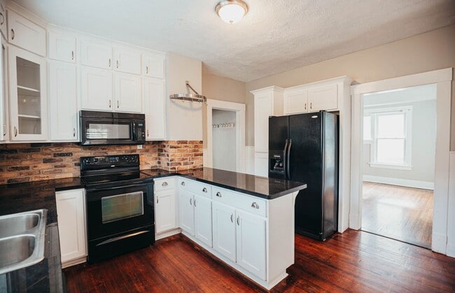 Photo - Home with Beauty, Character and Great LOCA...