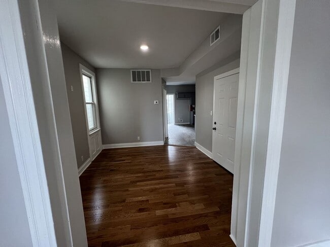 Photo - 53 Hawkins St