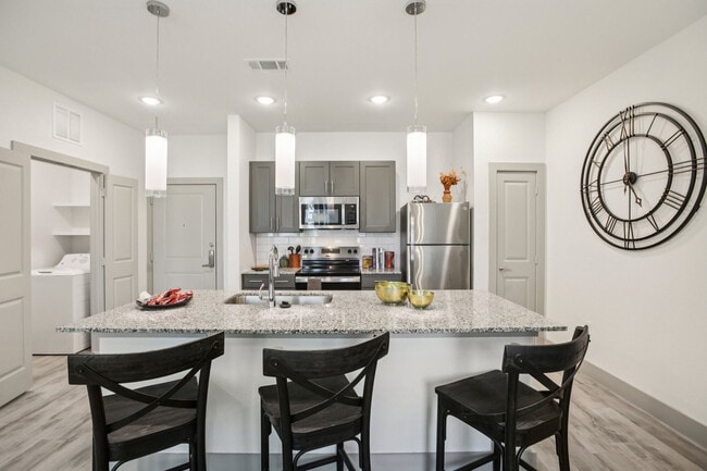 Photo - Aspire Del Valle