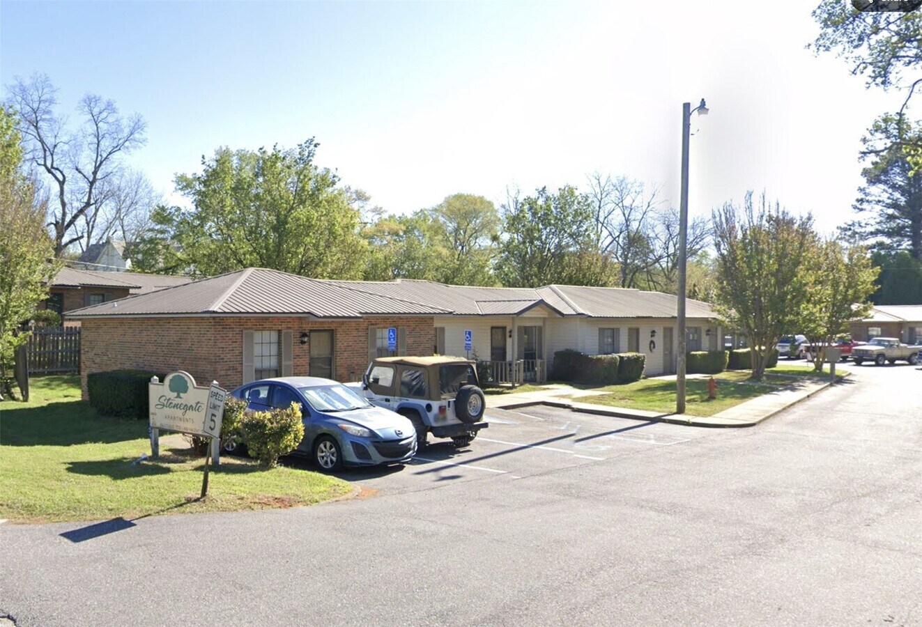 Photo - 390 Washington St