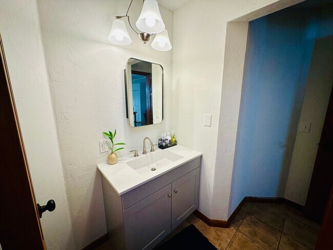 Photo - 1133 Glenwood Rd Unit A