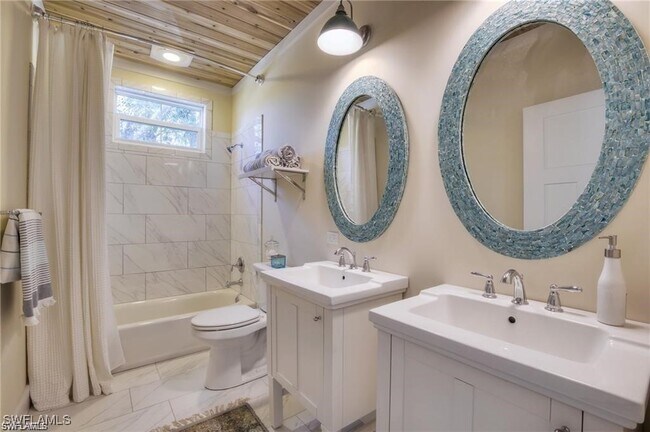 Photo - 1550 Center St