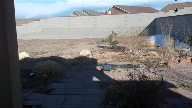 Photo - 2 Romans Pl House