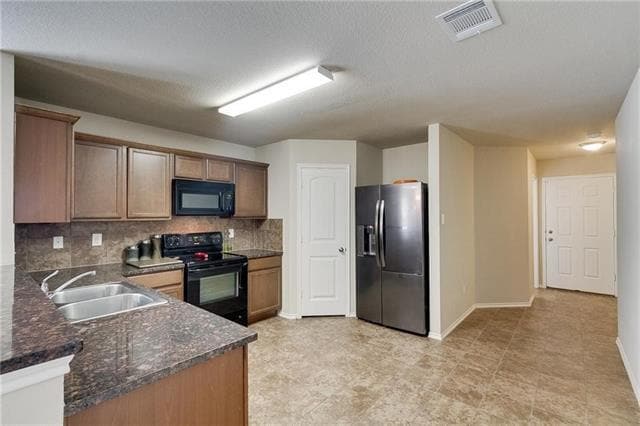 Photo - 1212 Roman Dr