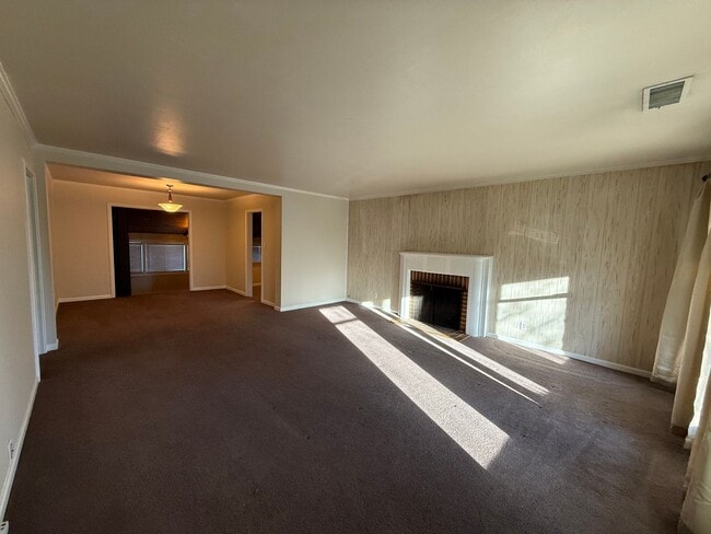 Photo - Spacious 2 bed 1 bath available now!