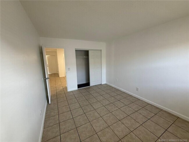Building Photo - 1865 40th Ave Rental