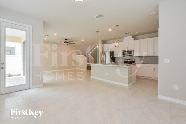 4306 Hibiscus Bloom Dr