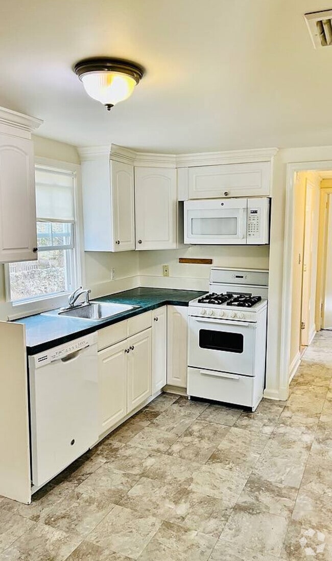 Building Photo - 6 Kensico Knoll Pl Unit 2 Rental