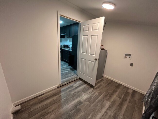 Photo - 309 West Ave Unidad B