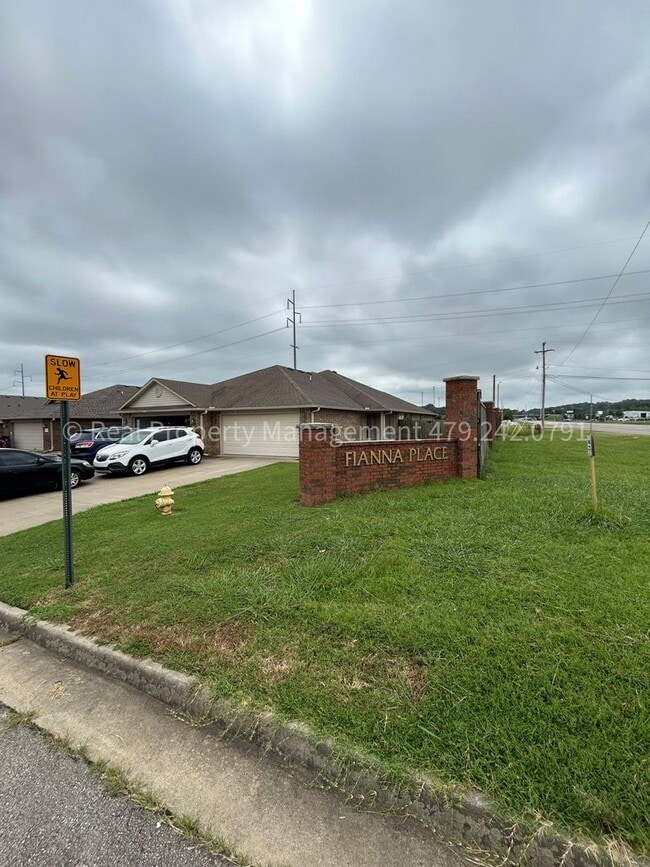 Photo - 1200 Fianna Pl Ct