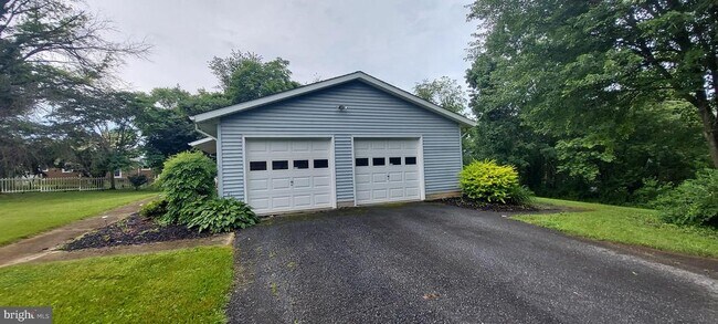 Photo - 13335 Old Annapolis Rd House