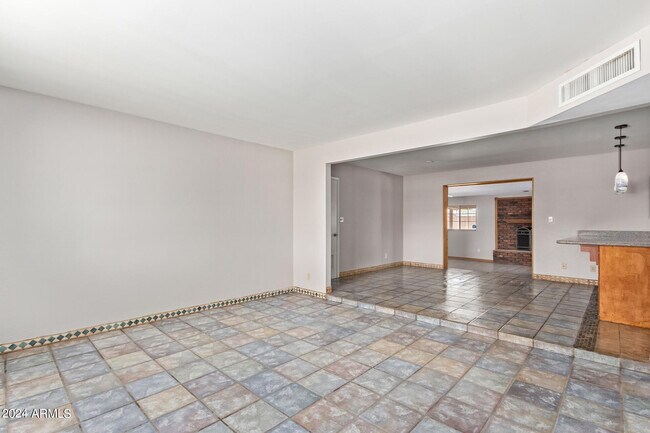 Photo - 1918 E Palmcroft Dr