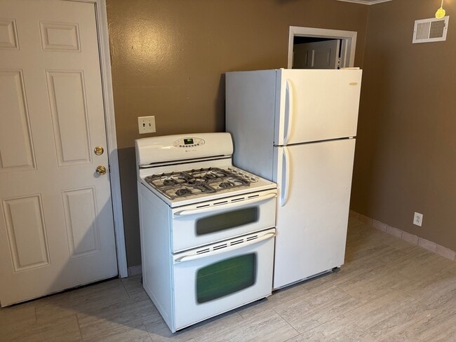 Photo - 3226 Union Ave Unit 1