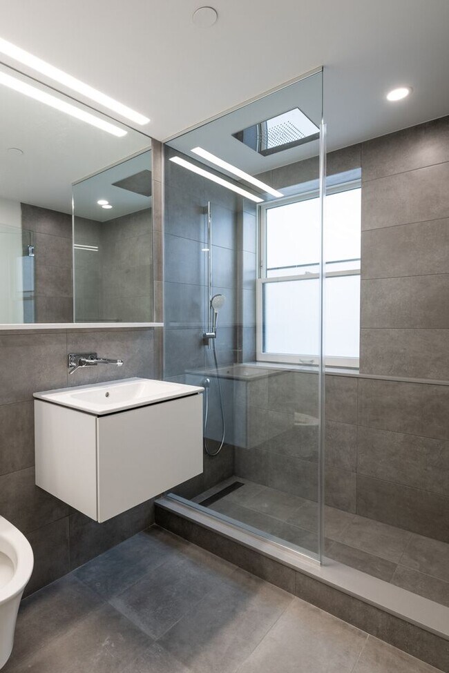 Photo - Unique BU Apt For You. 9/1/26!