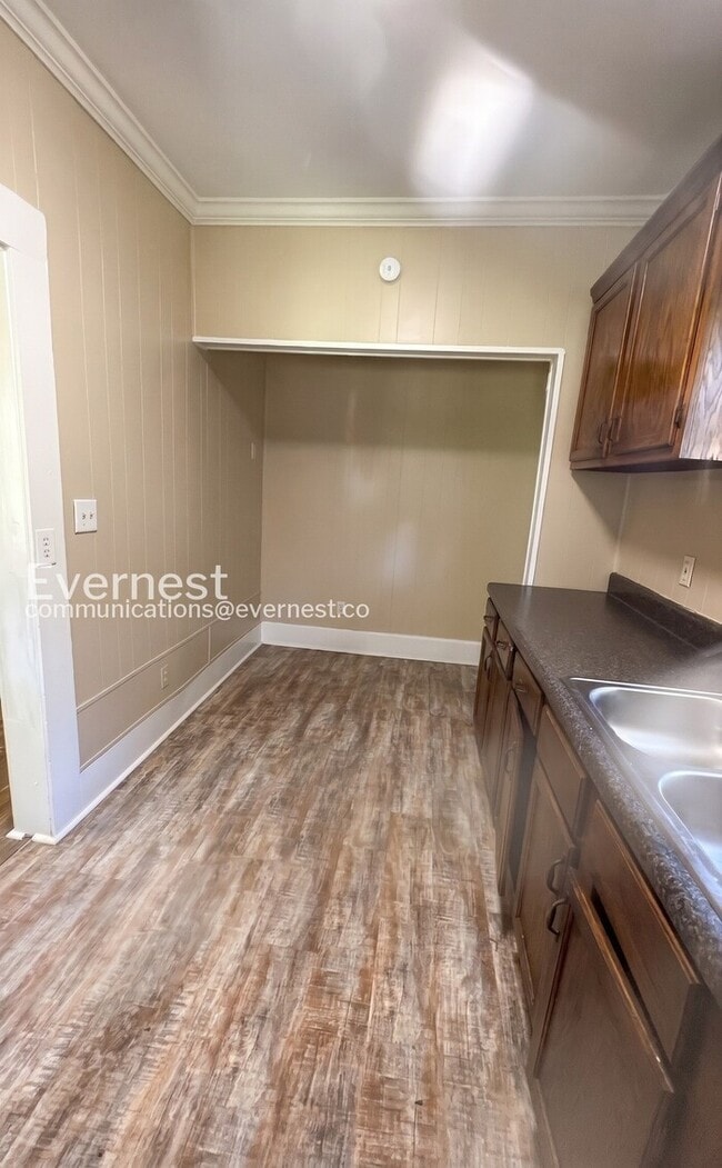 Photo - 1838 31st St SW