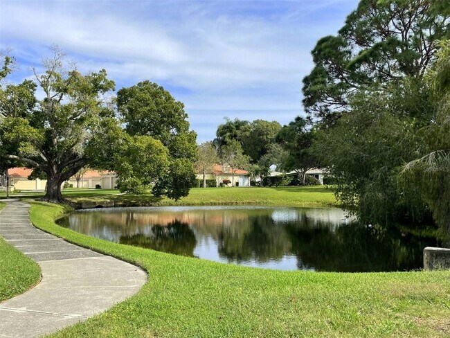 4648 Longwater Chase Unidad 99