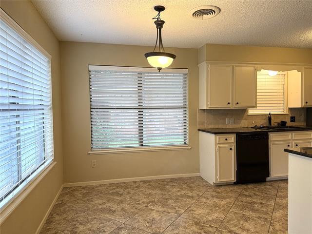 Photo - 3225 Westchester Dr