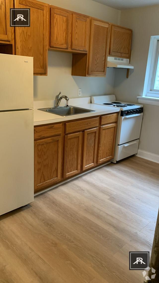Building Photo - 2 bedroom in Brighton MA 02135 Unit 5 Rental