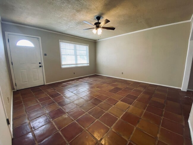 Photo - 3 Bedroom Home in Great Location