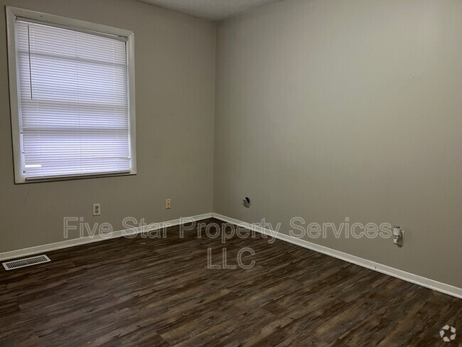 Building Photo - 110 W Lake Shore Dr Rental