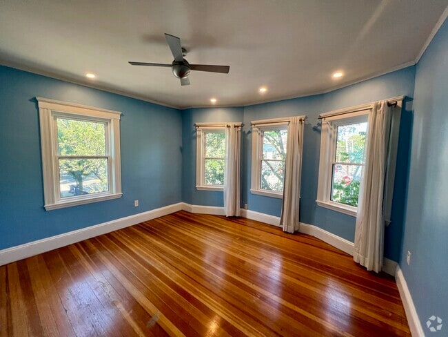 Building Photo - 216 Prospect St Unit 2 Rental