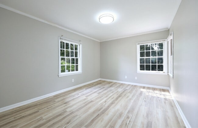 Photo - 3775 Steam Mill Rd