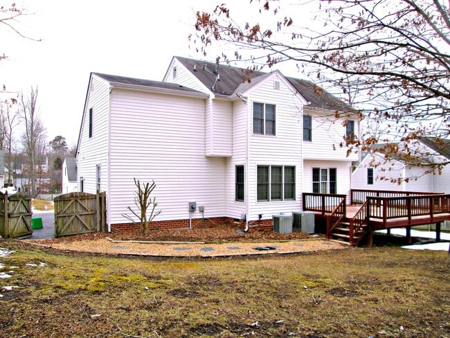 Photo - 4 BR/ 2.5 BA Spacious home in Chesterfield