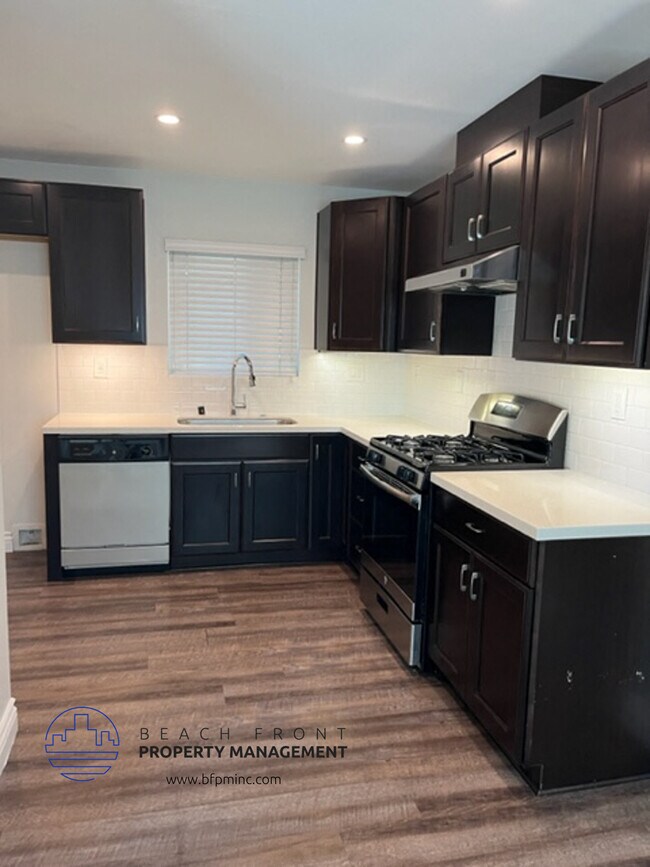 9928-9934 Rose St.