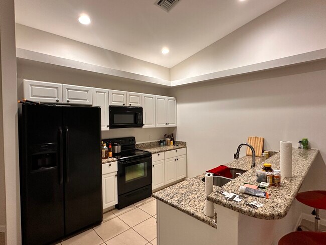 Photo - 1246 SE 8th St